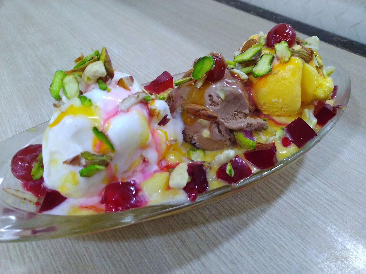 Triple Sundae